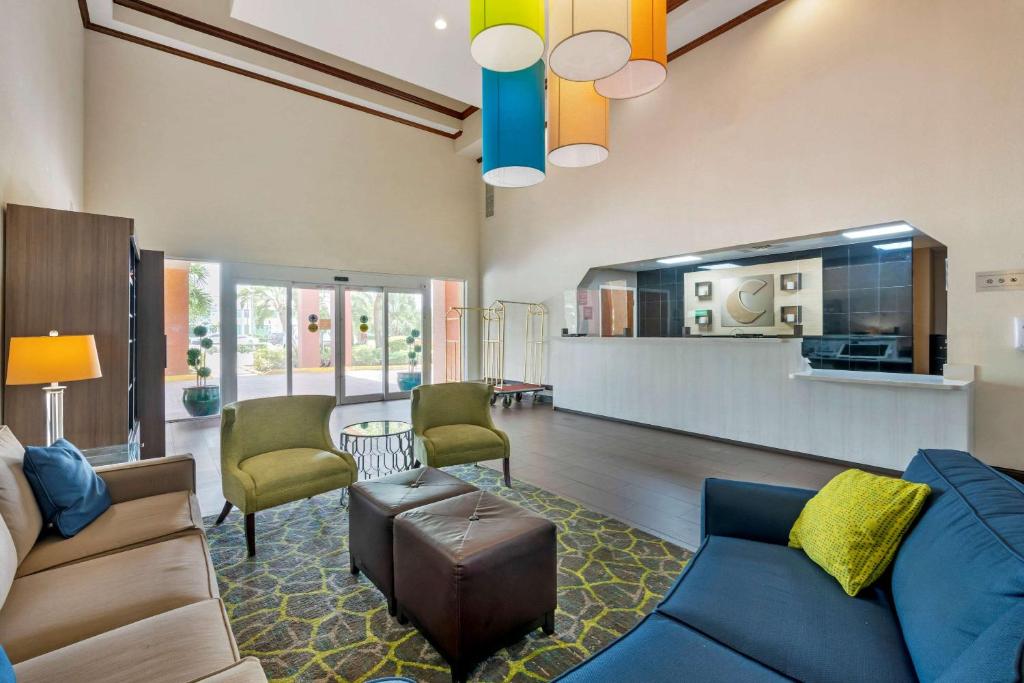 Comfort Inn & Suites Fort Lauderdale West Turnpike image 10